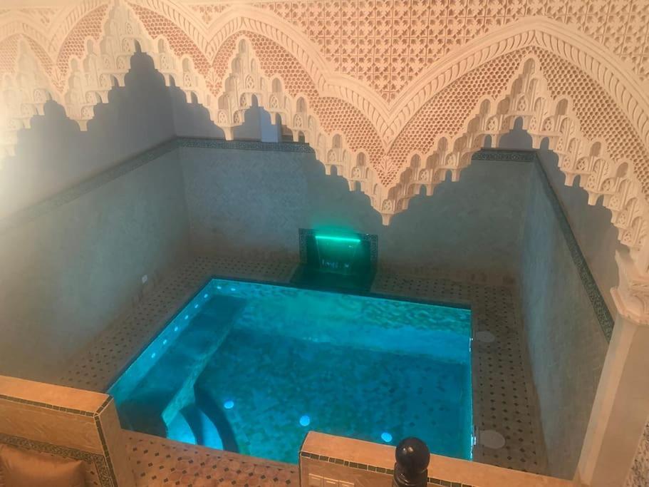 Super Riad Avec Piscine Interieure Marrakesh Exterior foto