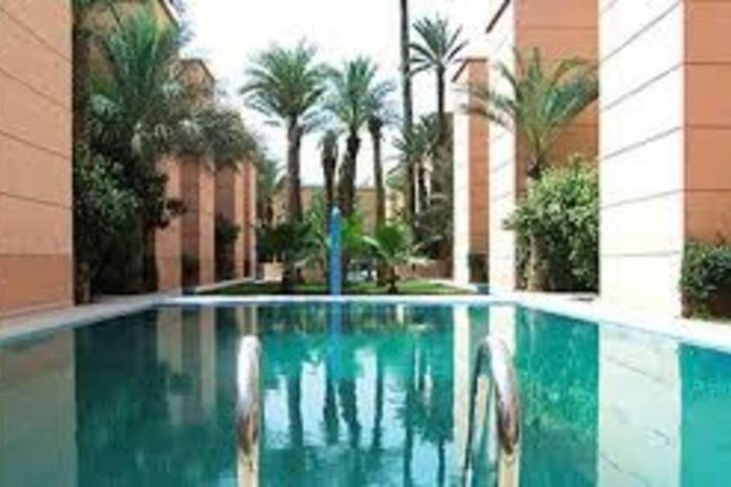 Super Riad Avec Piscine Interieure Marrakesh Exterior foto